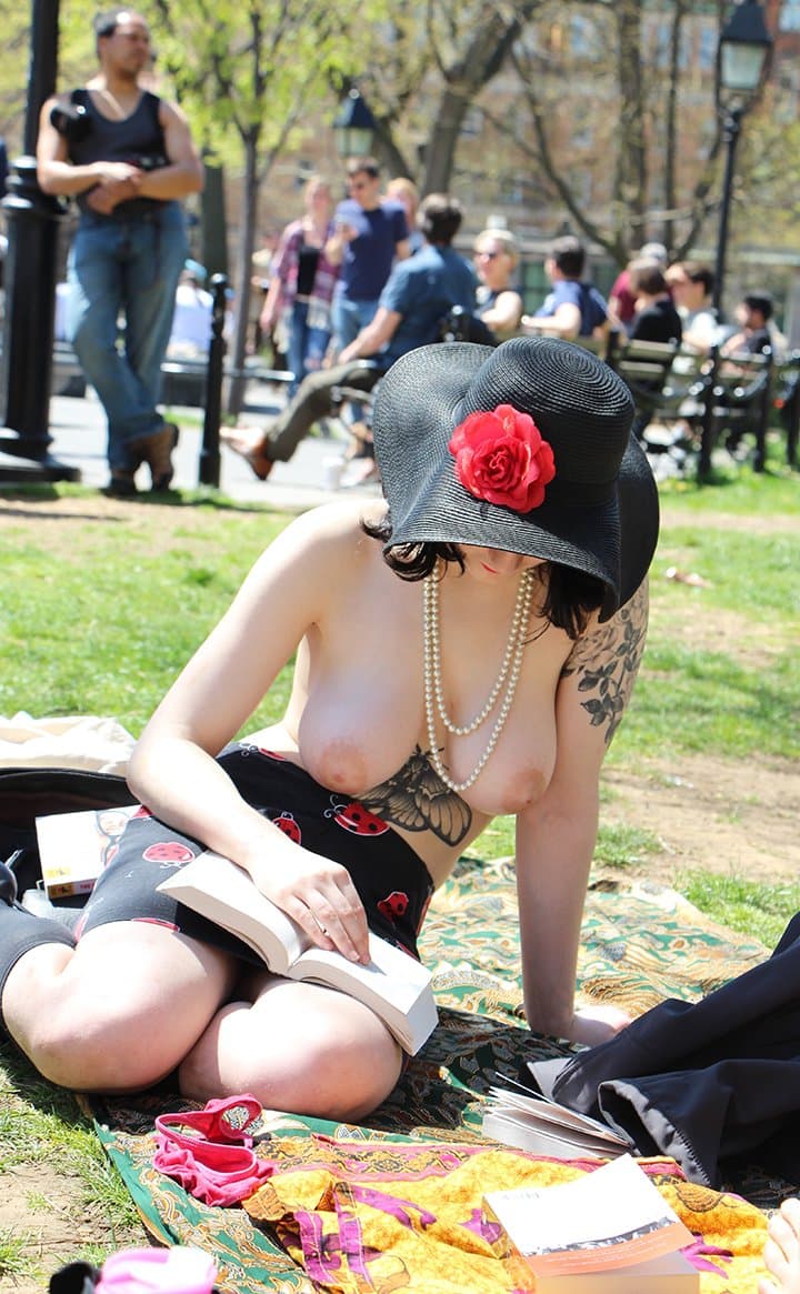 Ms Rosie Wilde (Ms Rosie Levine) nude (2)