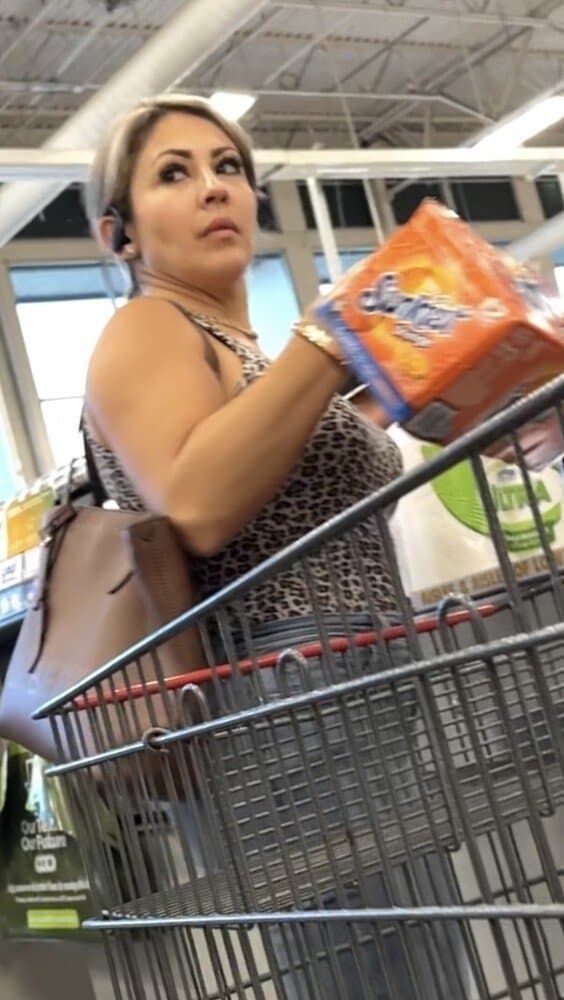 Nice Plump Booty Milf