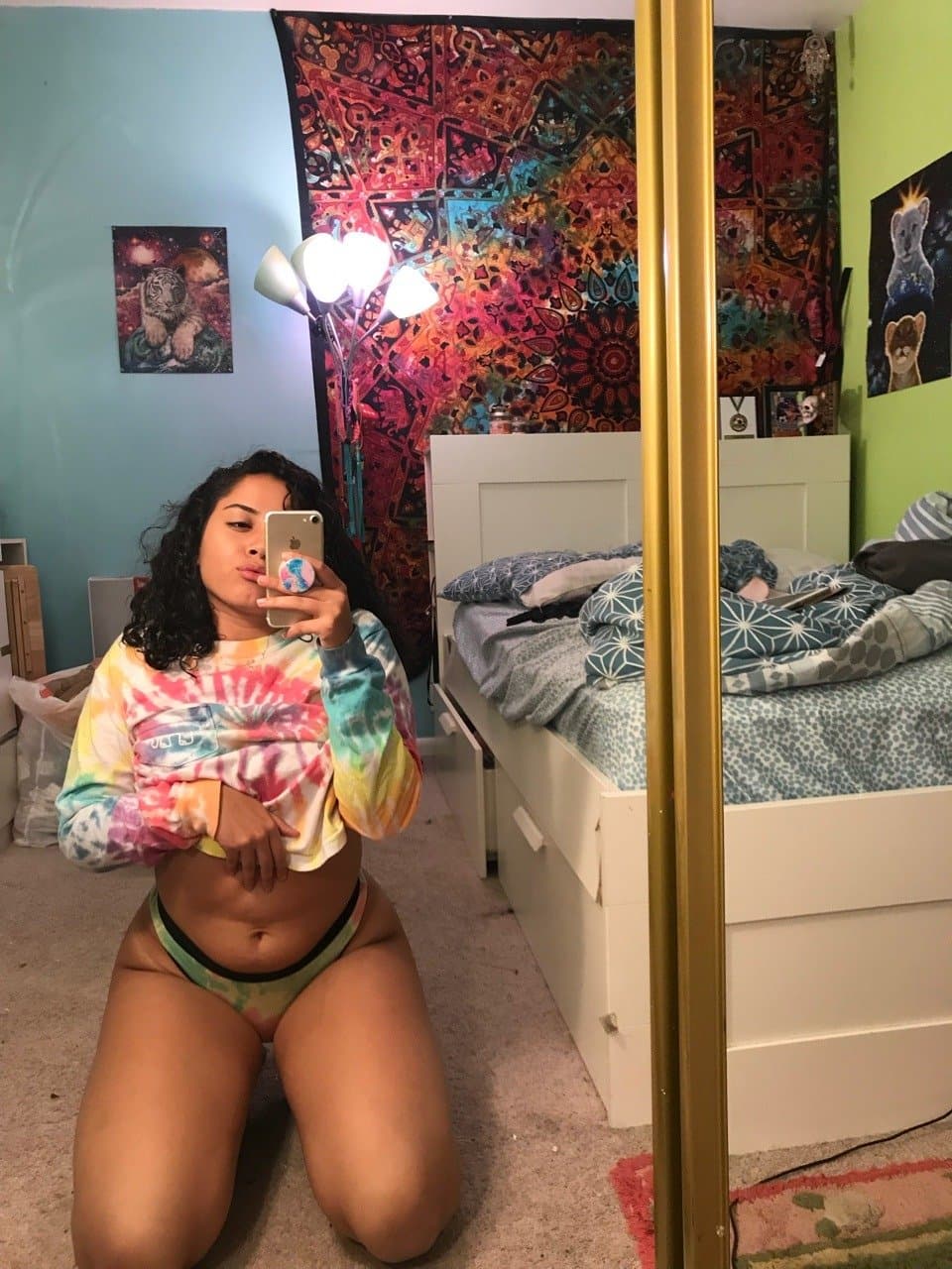 Fine ass Latina wit a phatty