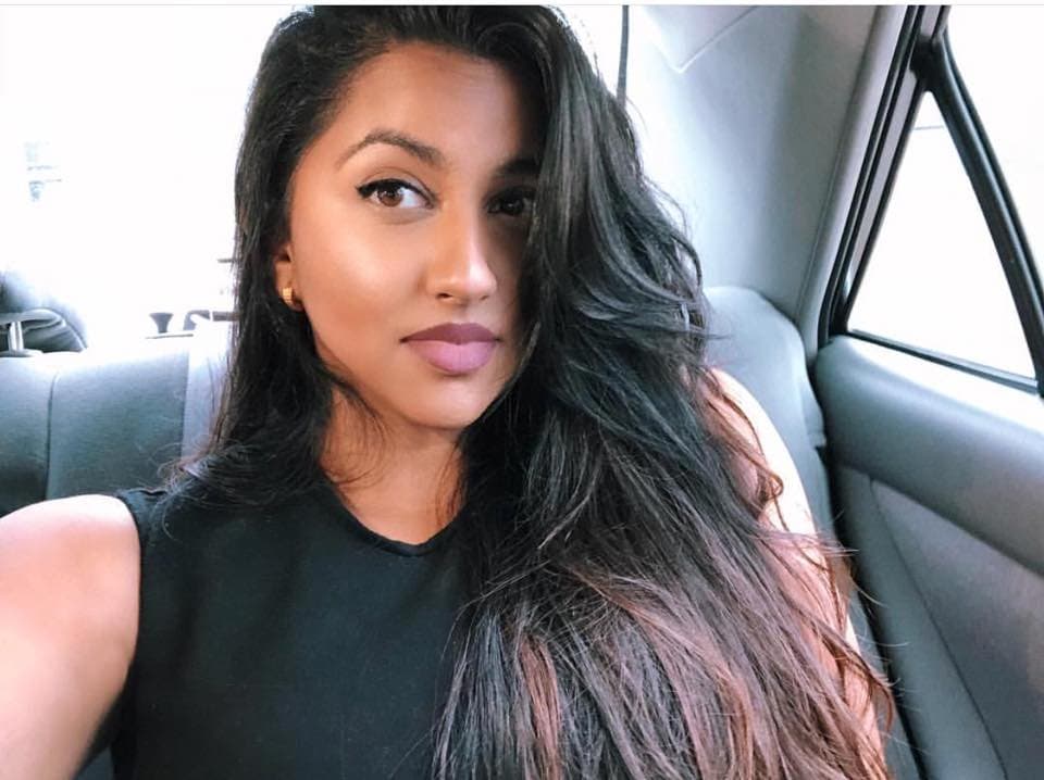 Click to view full size Thic Desi goddess