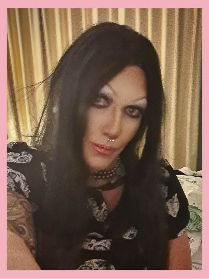 Sissy Cherry ? 43yo from QLD Australia ?? submissive bottom slutKik: Tailfeather81