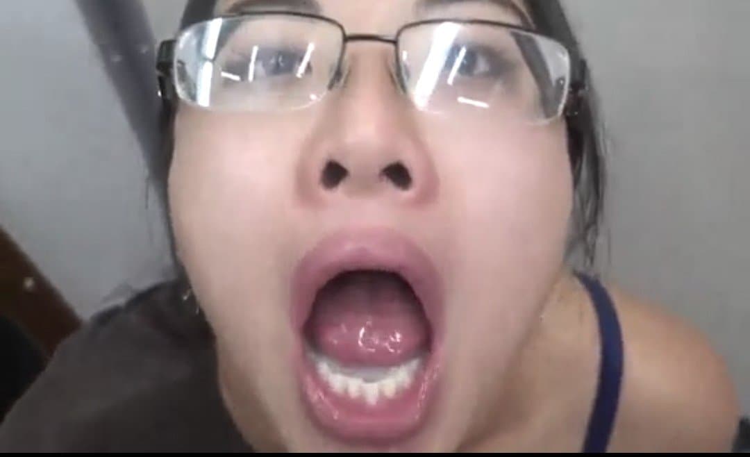 Asian blowjob and cum swallow in the clothing store fitting room