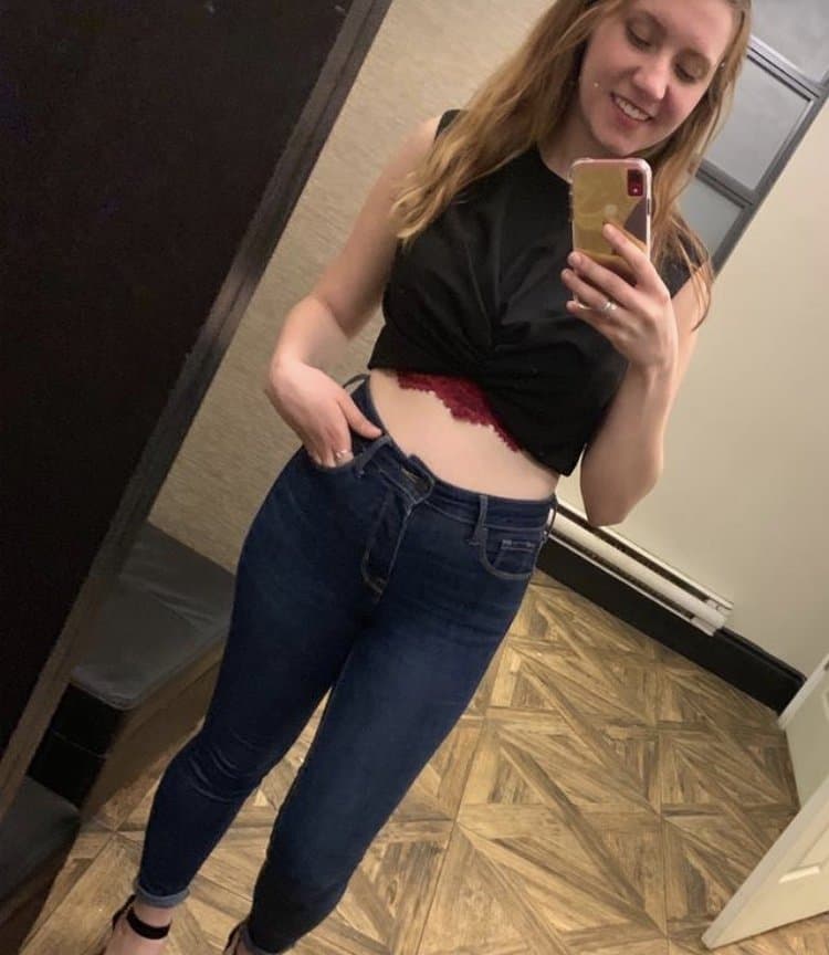 Click to view full size Kassidy from Alberta is a naughty girl