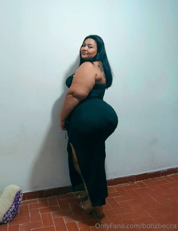 ChuNky C0LomBi@N Bo0tY !!