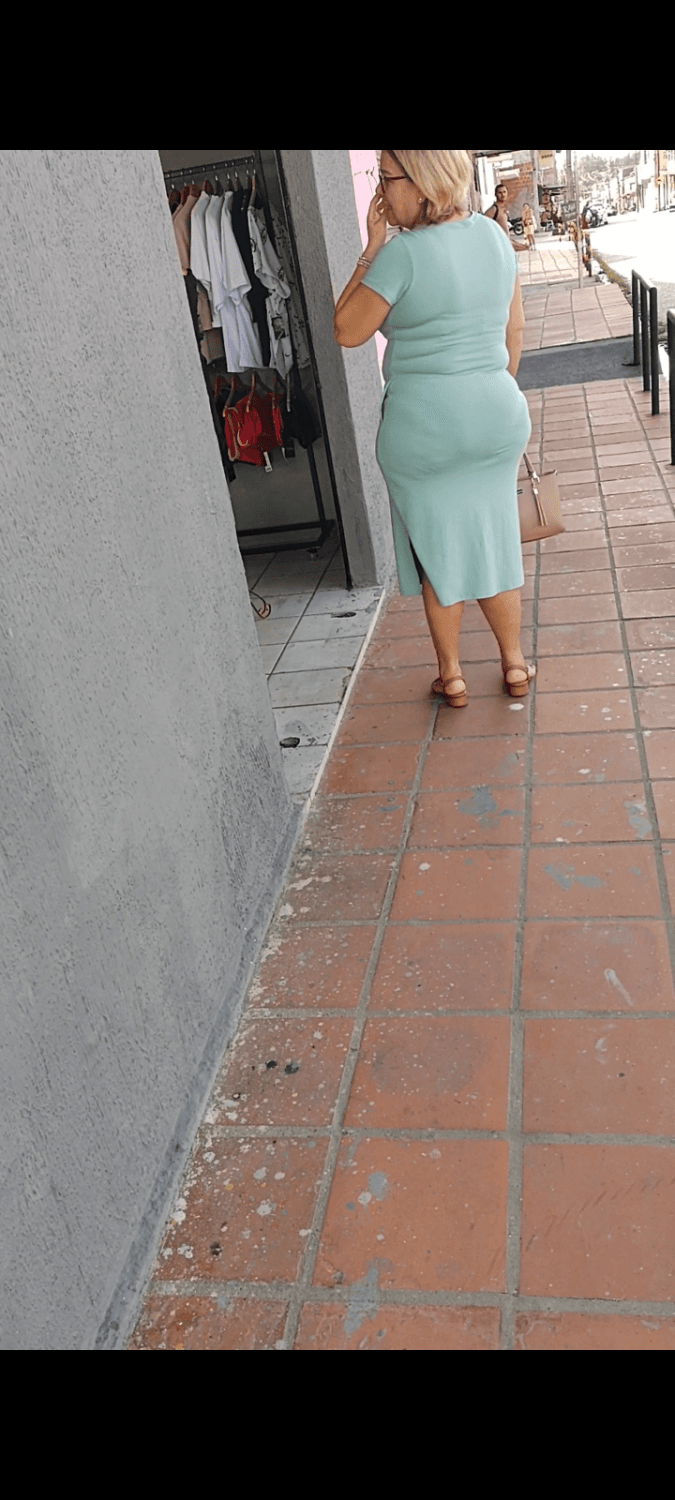 Crente do bundão cheio de celulite