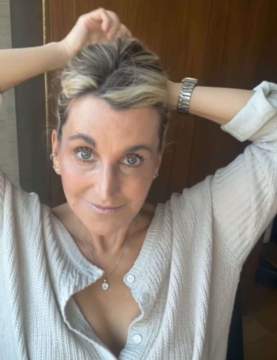 Leaked Pics from Married Woman to Local Guy She Met—and He is Sharing Them!