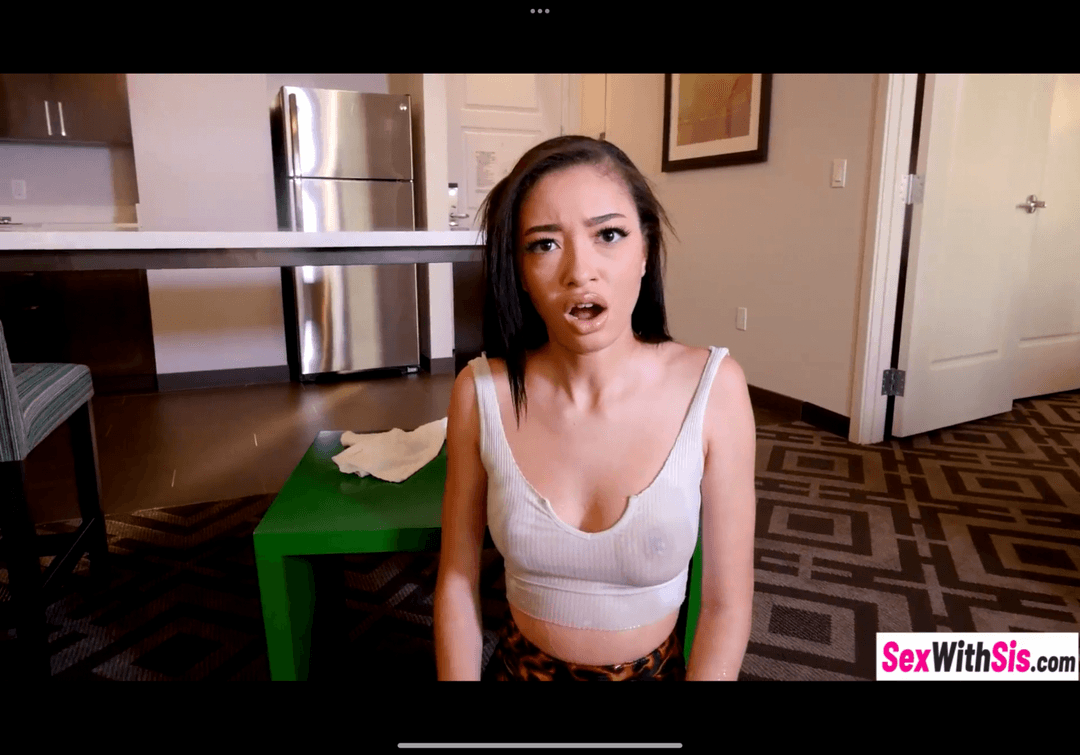 Petite stepsis Scarlett and stepbrother