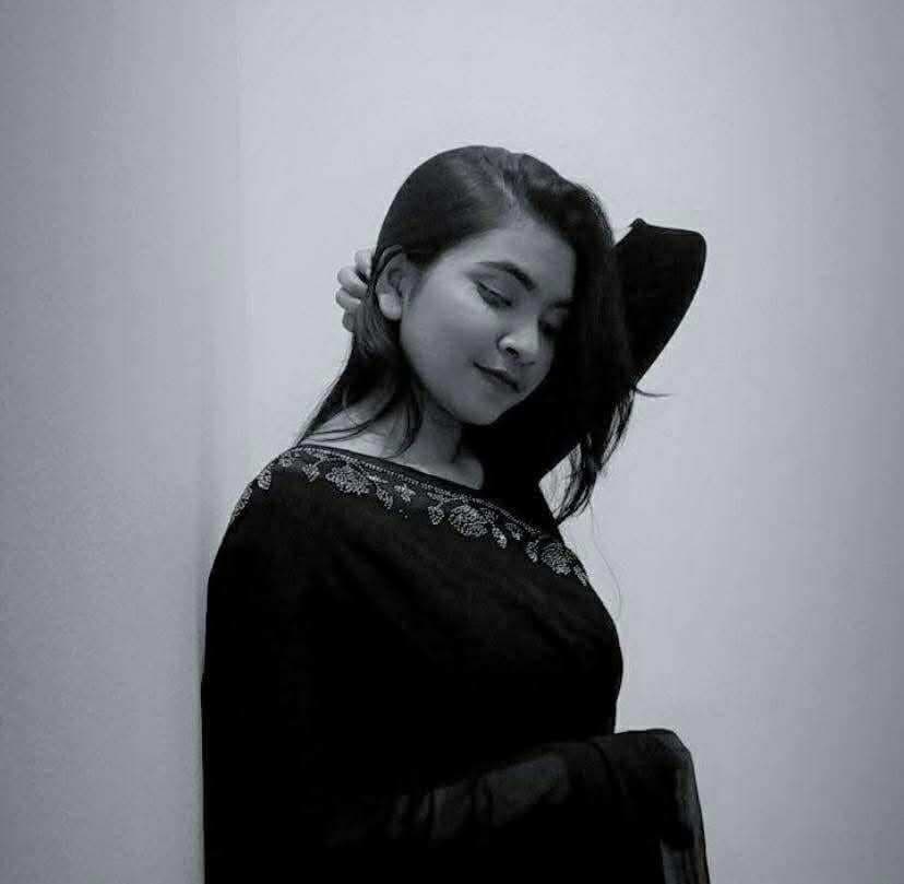 Bangladeshi Tanker GF Pressing Boobs