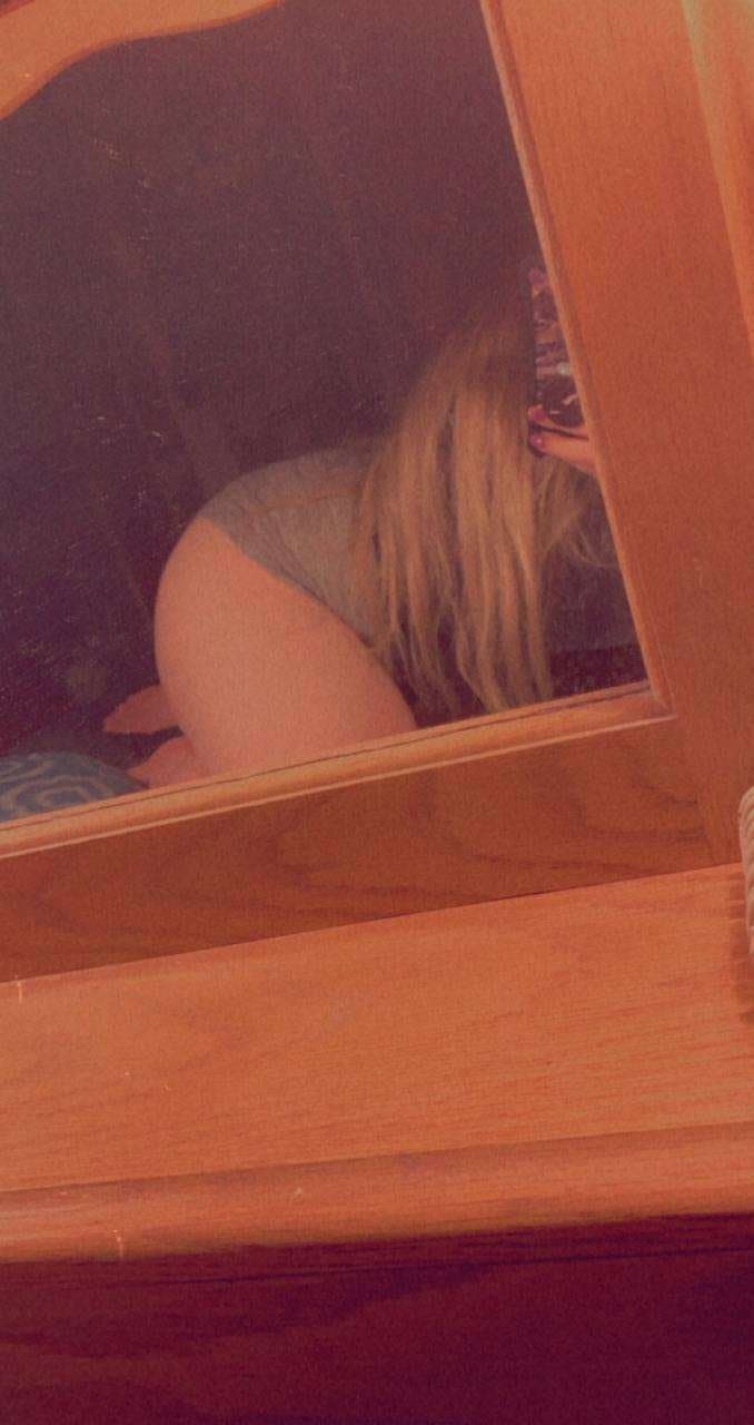 25 year old Webslut Jess from Midwest USA