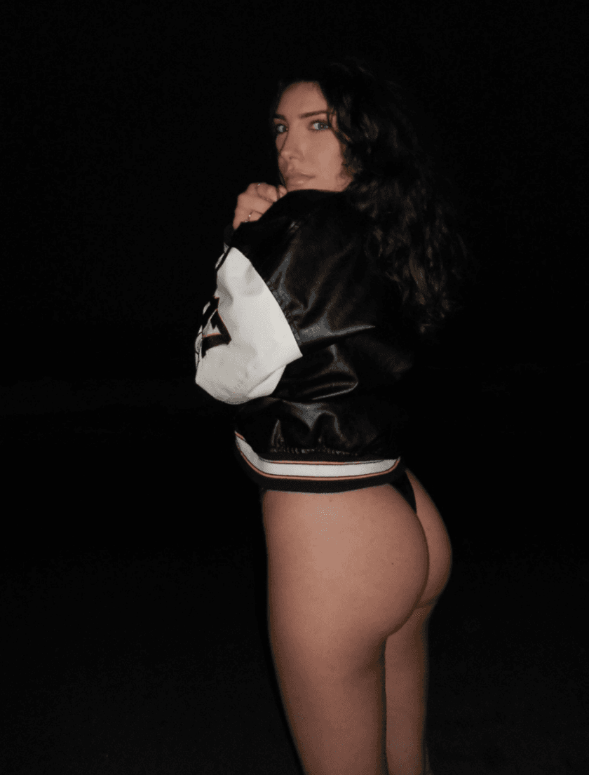 Click to view full size Hacking Gamer Girl Turned OF Scam Artist