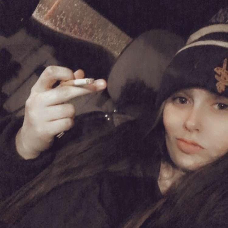 Easiest pussy ever get her methed up and pull your dick out take her clothes off and she’ll bend ove