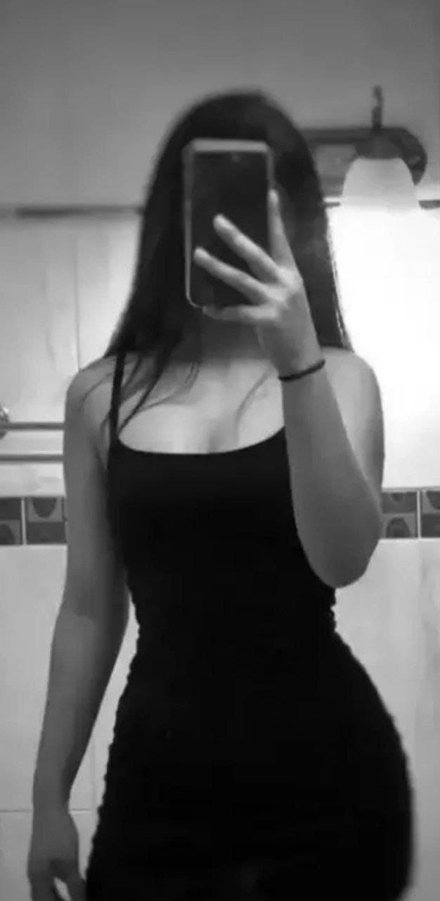 Gostosa da buceta molhada vazou videos