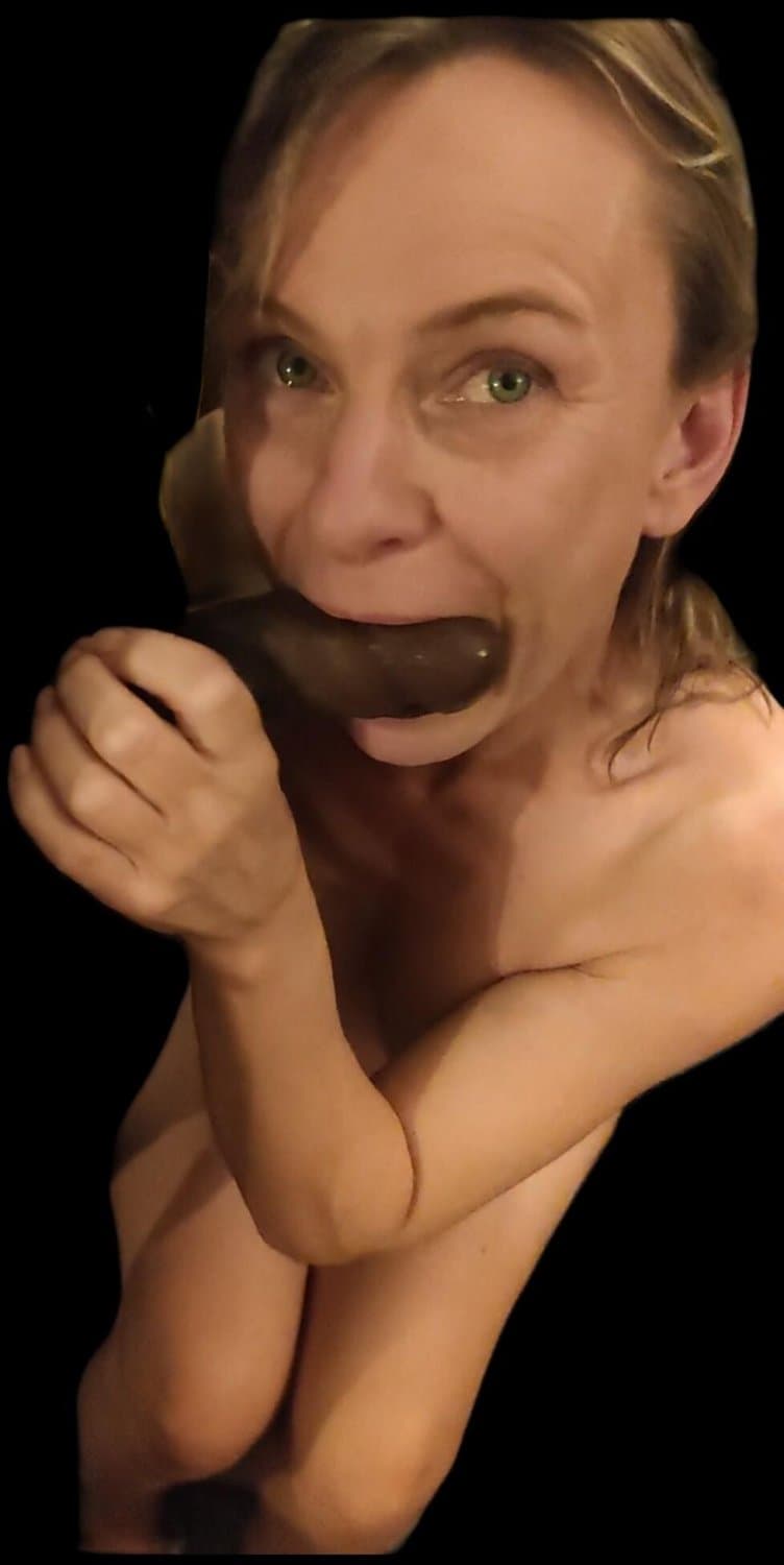 Hotwife Exhib fellation