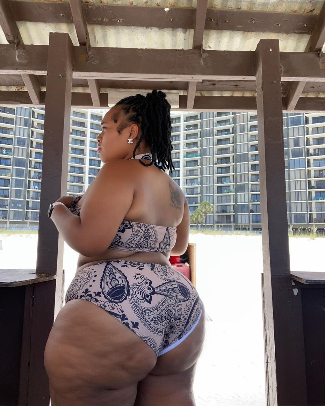 Fat cheeks dyke #BeautifulAss