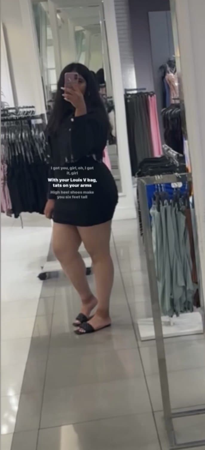 Sexy NRI Indian teen with ugly face but biggest ass ever ??