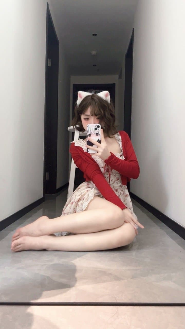 Click to view full size Cosplay-Bangni-Limited-girlfriend-MissKON.com-001