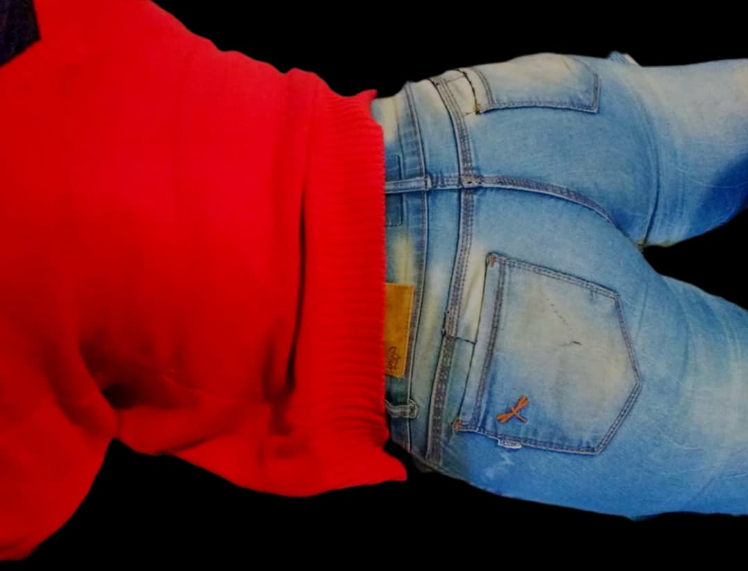 MILF Argentina con un Enorme Culo Gordo en Jeans Pt 2