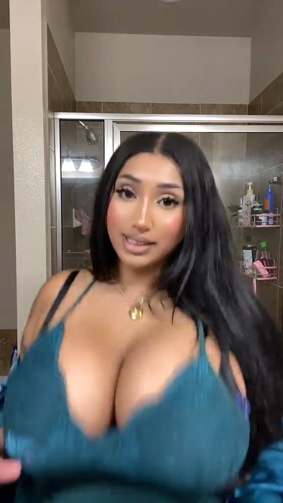 Big Bouncy Desi Boobs