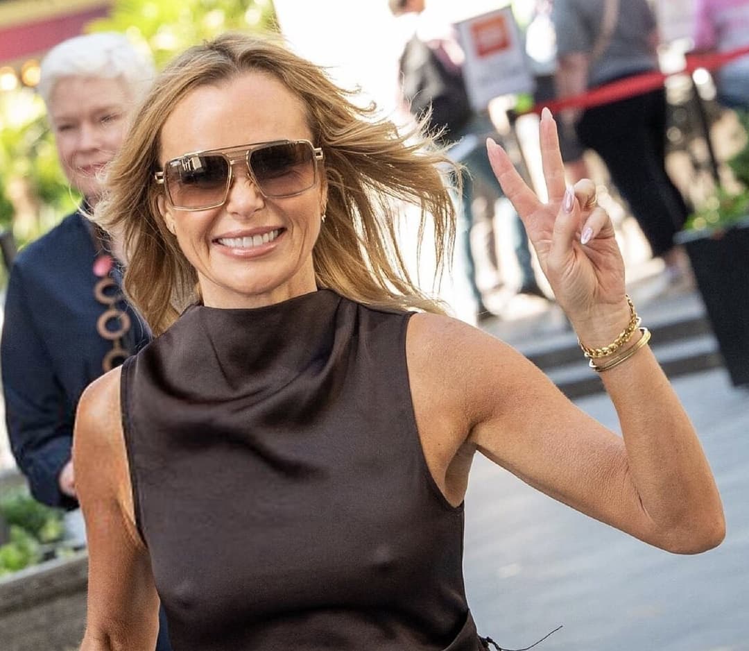 Amanda Holden Sexy as Fuck Bullet Nipples Amazing Tits ??❤️???✊???
