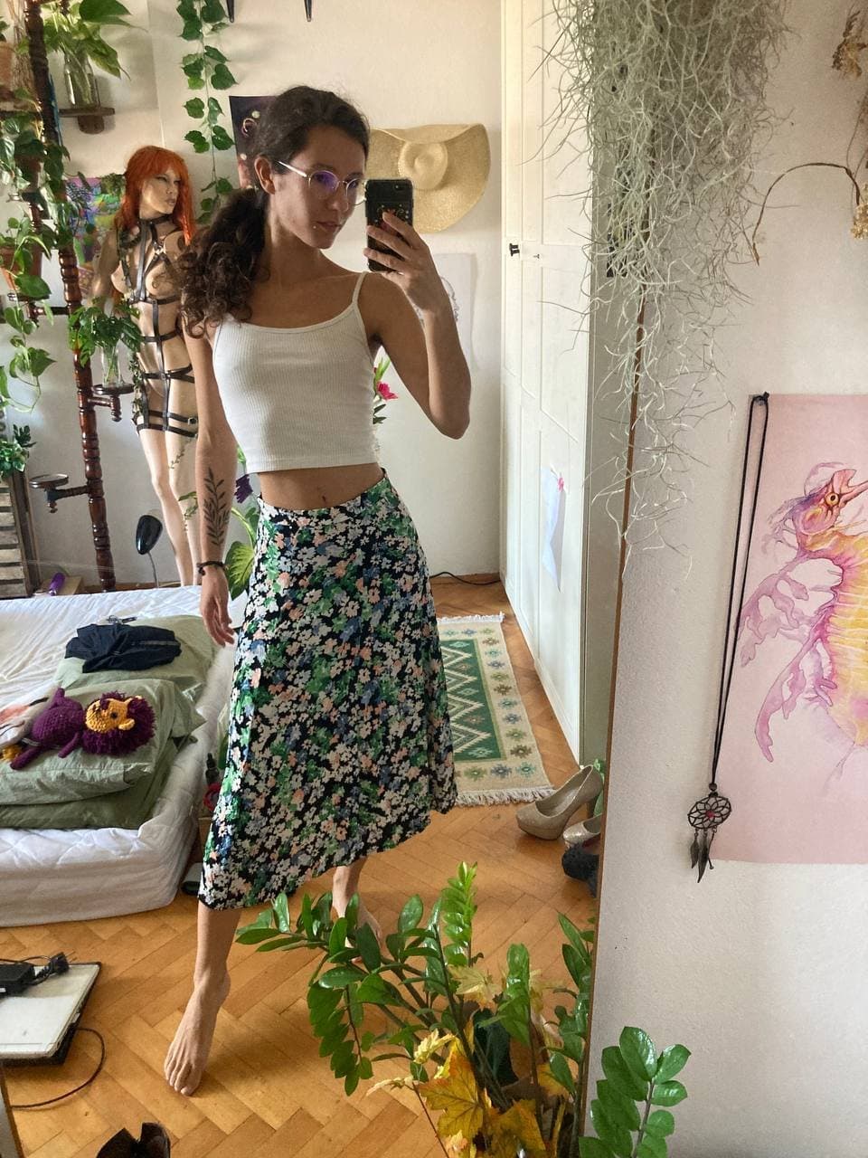 Click to view full size flat chest polish slut 28yrs