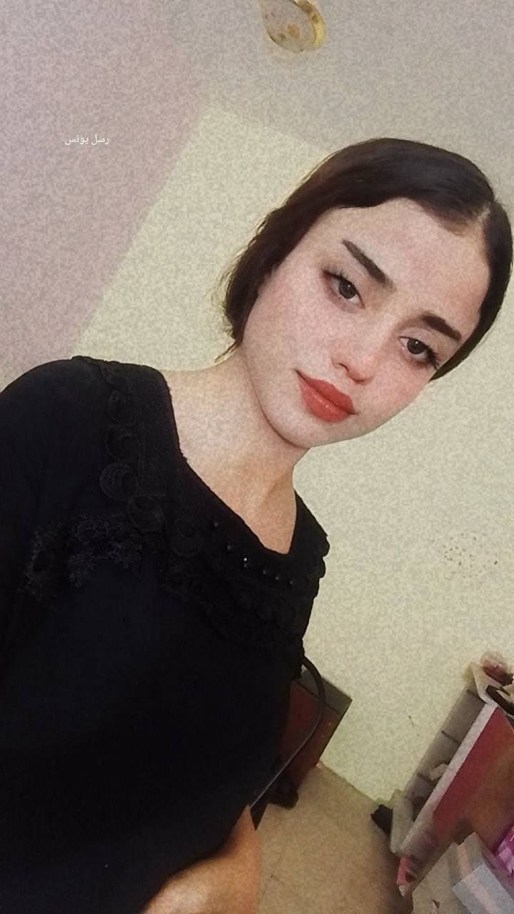 A veiled Arab girl with a soft body full of energy???