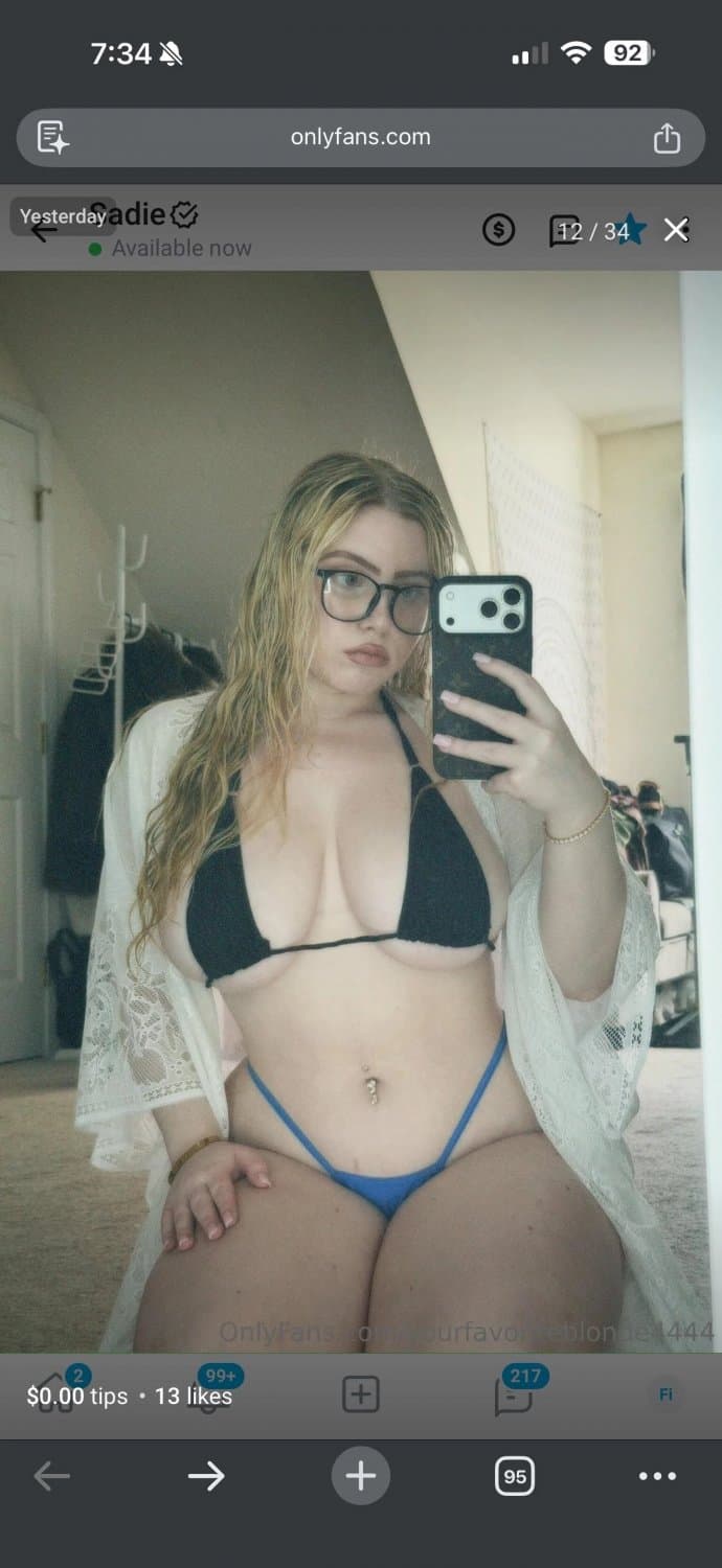 18 years old whore, blonde big tits big ass Gid bless America and her whore ass