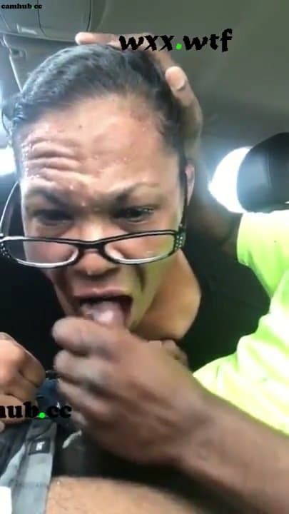 granny gumjob in car
