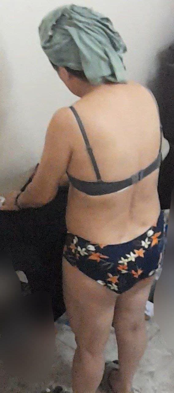 MARGARITA ESPINOZA MADURA TETONA ECUATORIANA