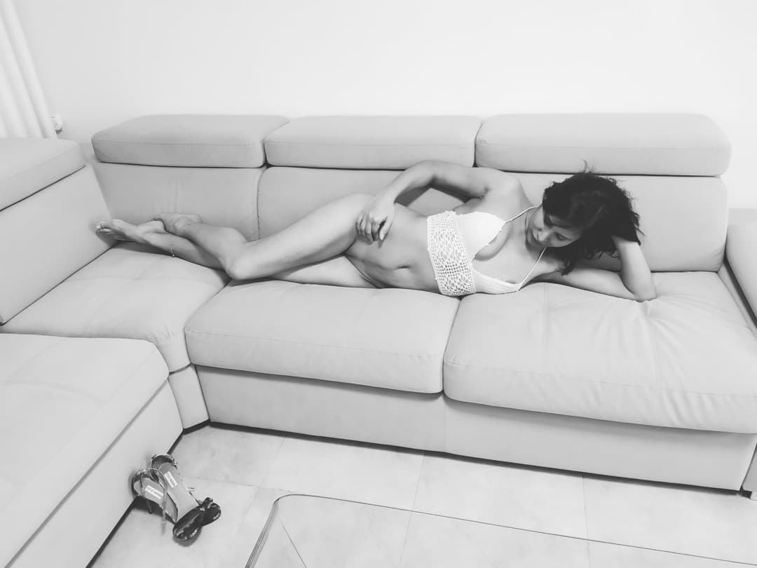 Yana Sunrise Sweet Slut Nude Model WIFE 39