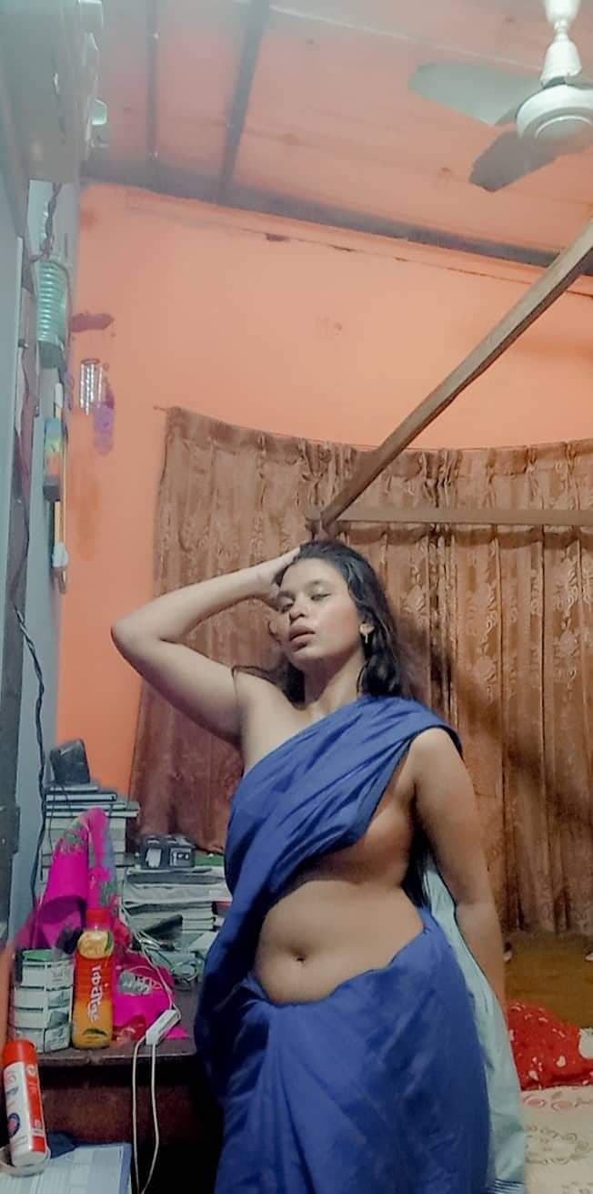 Horny Bengali GF Pressing Boobs,Fingering ,Full Nude Dancing, Masturbating