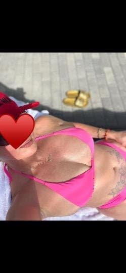 PERFECT sexy mature wife mom