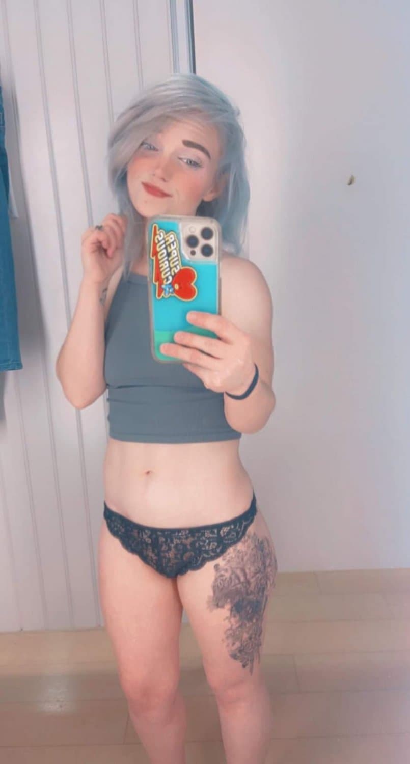 Holly, 30, small slut shared to me, Kik tongoloman to share yours