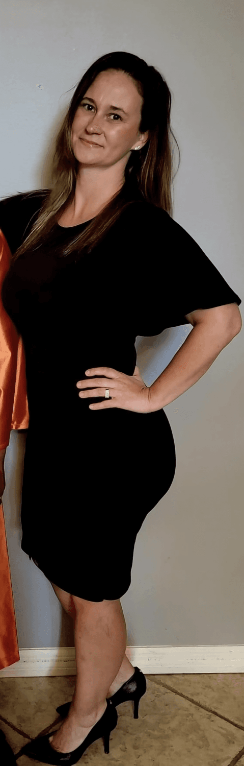 Curvy TikTok milf Julie Vaughn