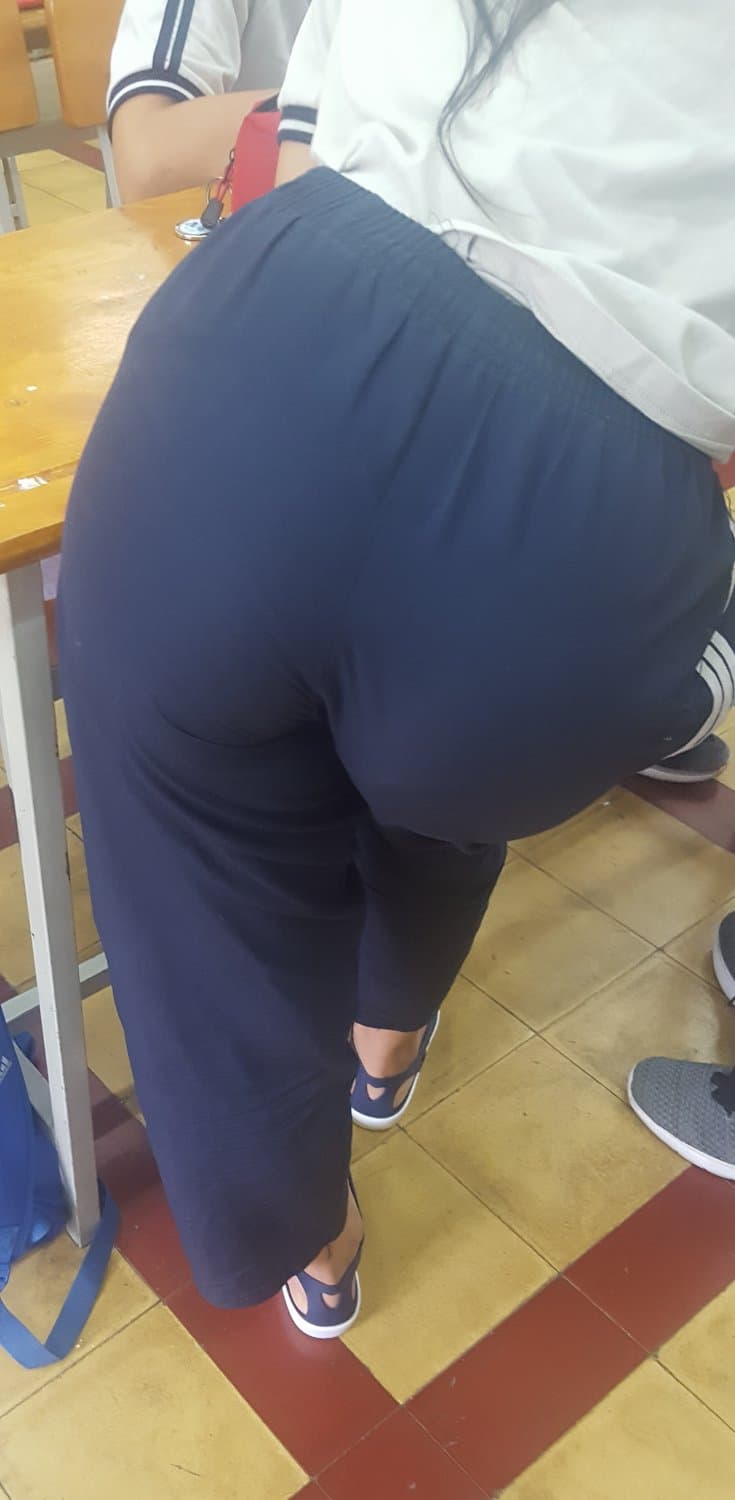Asian teen fat ass visible erotic crack