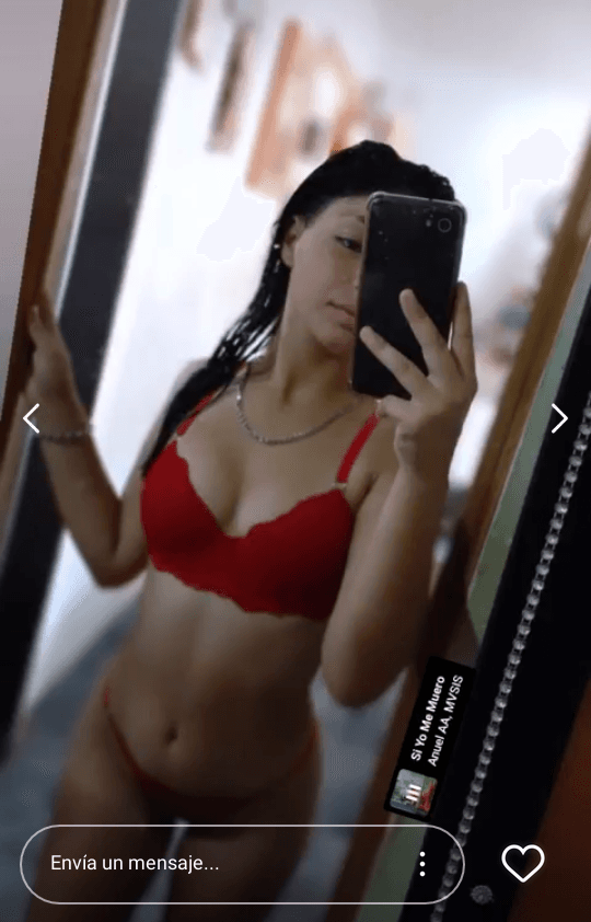 Turra pendeja puta que tiene ganas de ser cogida