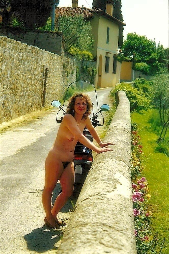 DANIELA MOGLIE E TROIA