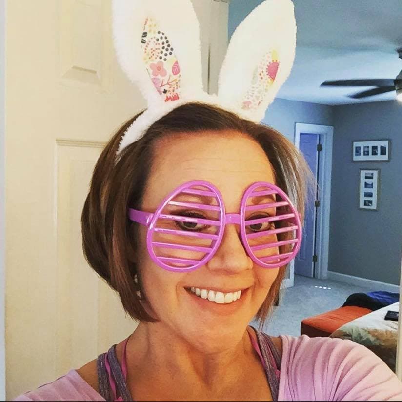 Musician Julie & wholesome Melissa stripped naked at a bar contest circa early 2000’s