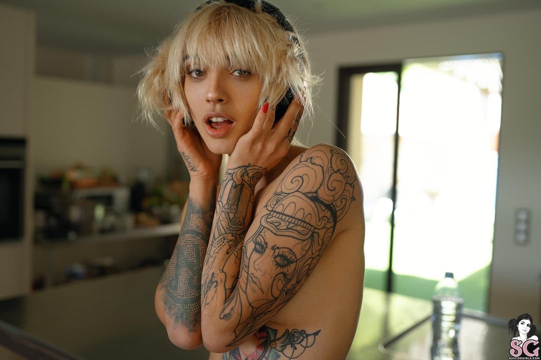 Witchy Pixie - Suicide Girls
