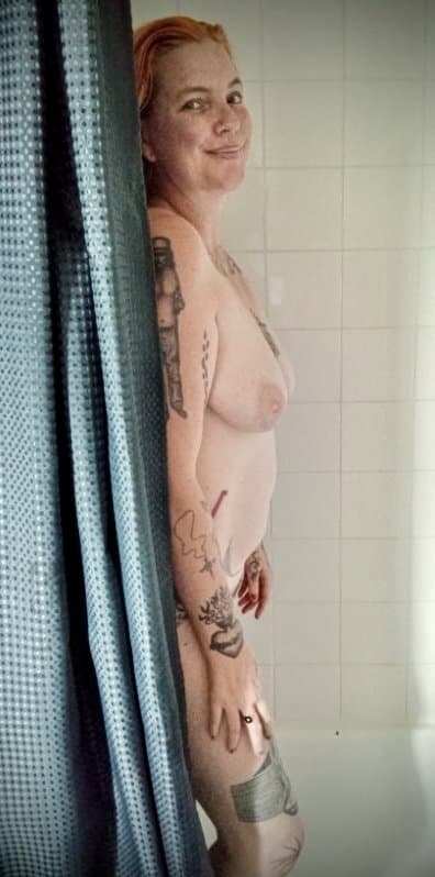 Good look at its saggy hangers