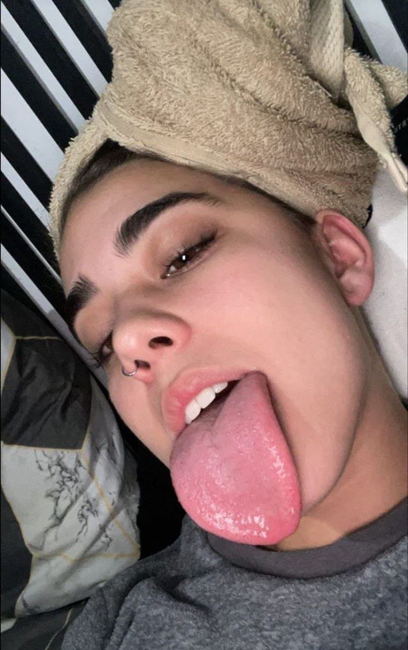some more tongue action