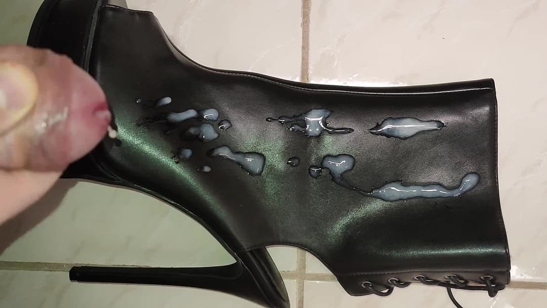 Cum on High Heel Boot - Heels Tacchi Tacones