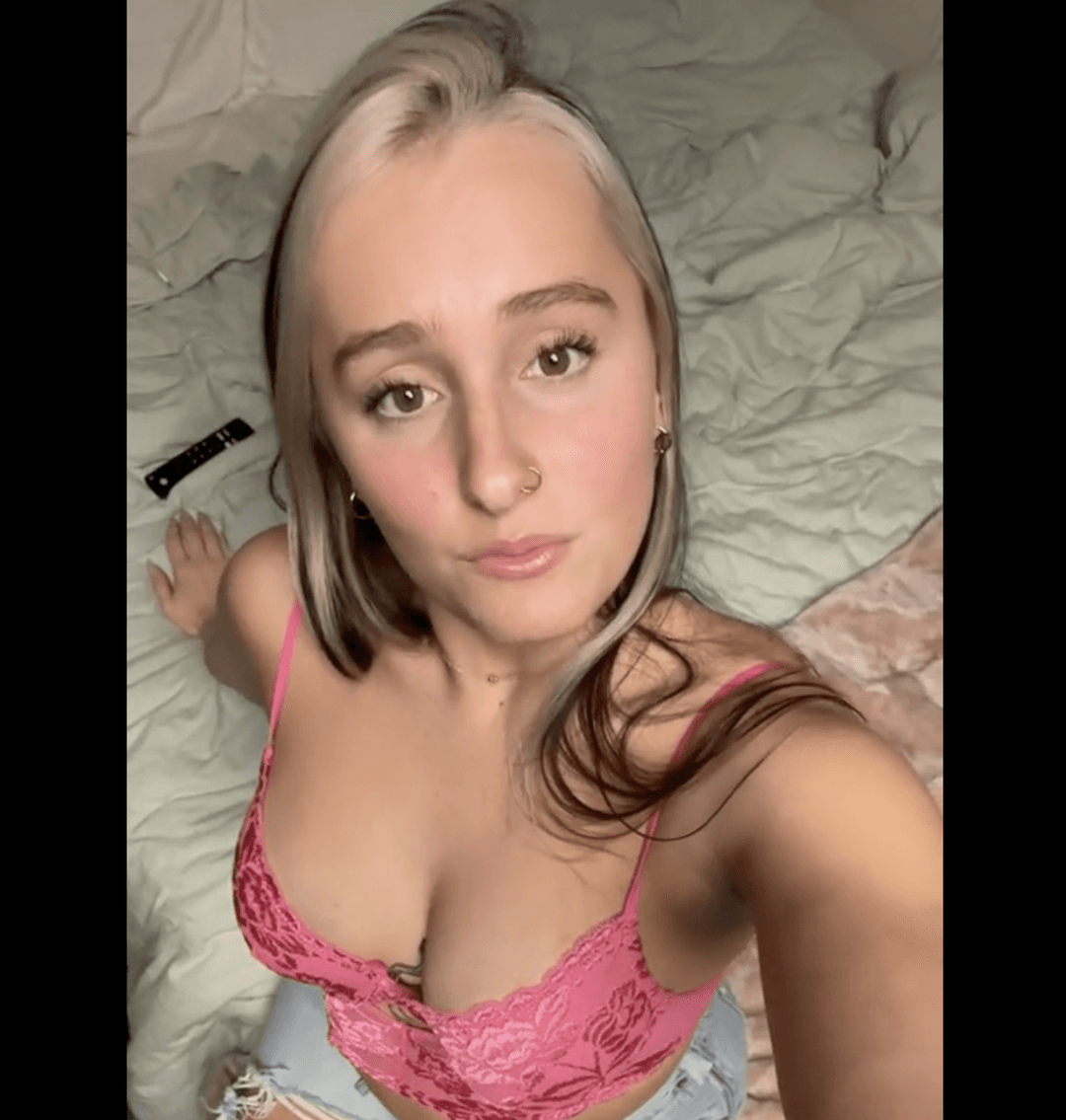 sexy pawg college student nudes leaked - 21 yo, pierced nipples, busty, slut, teen, hot, tattoo,cute