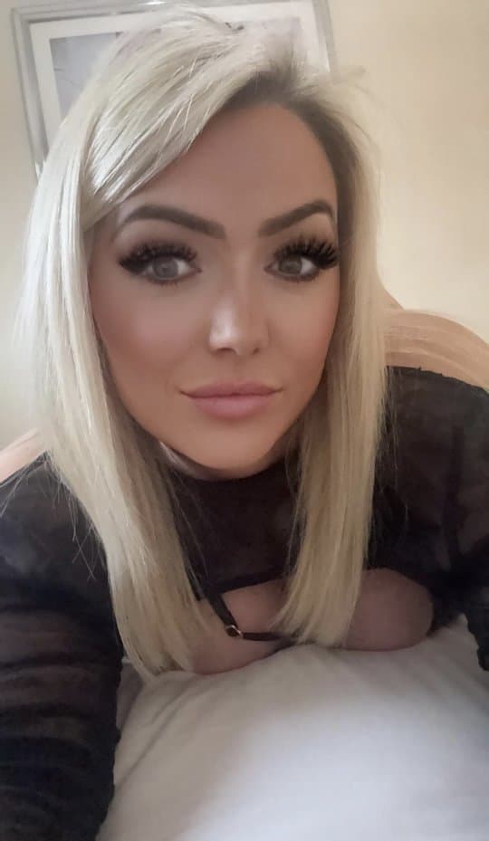 Hot milfs spicy pics leaked