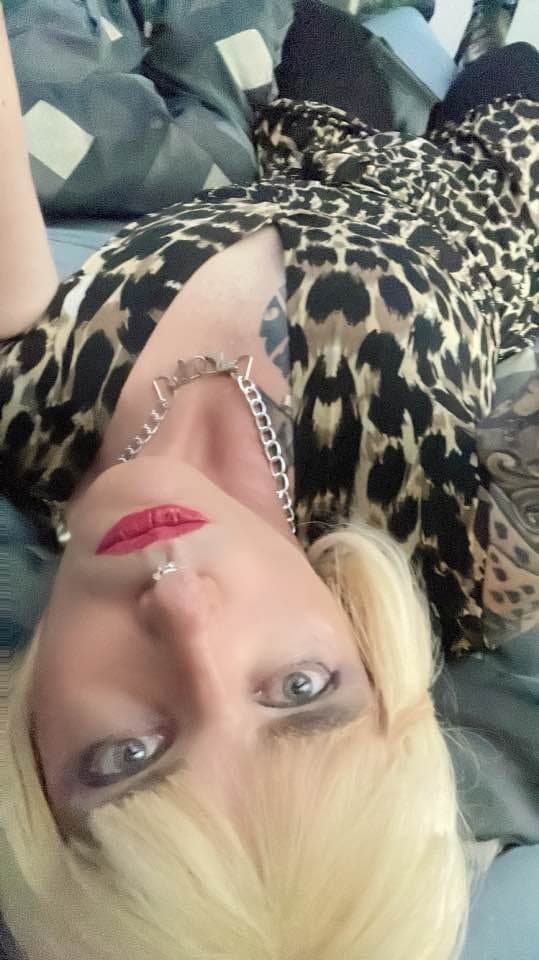Sissy Cherry ? 43yo from QLD Australia ?? submissive bottom slutKik: Tailfeather81