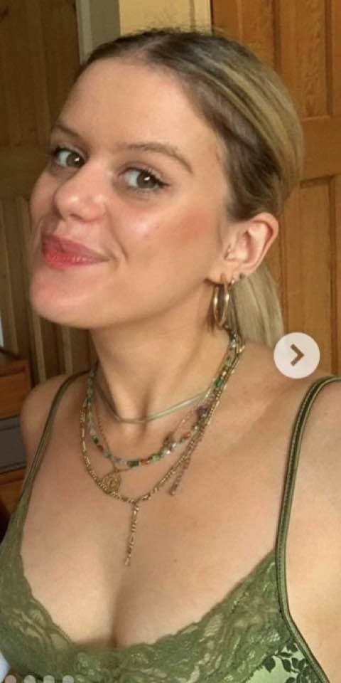 Click to view full size Ex Kirsty left me, Kik bigassk678 and bully me