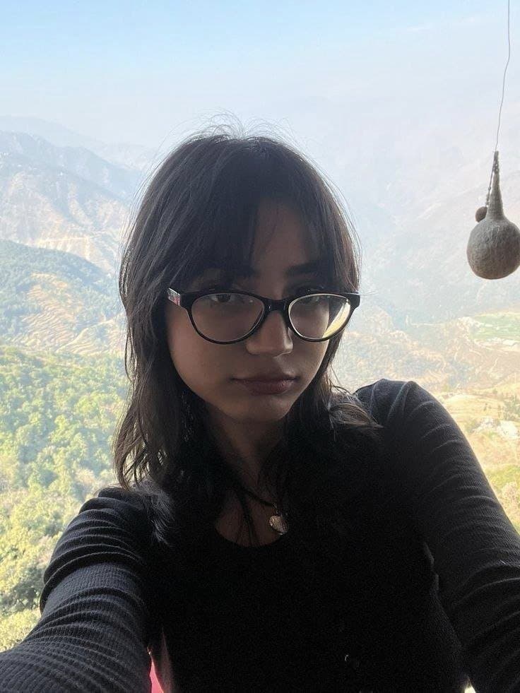 Hot nerdy nri desi girl threesome