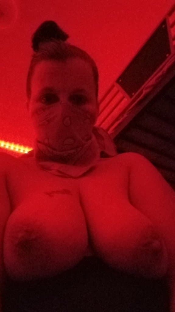 Submissive Slut wants to dominated