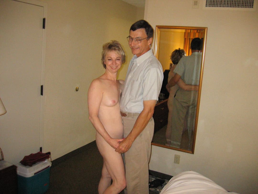 Sally dating friend in hotel