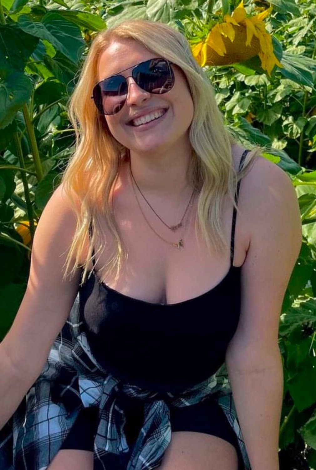 Maybe if the fat bitch wore a bra her fat tits wouldn’t sag so much. Fat fuck