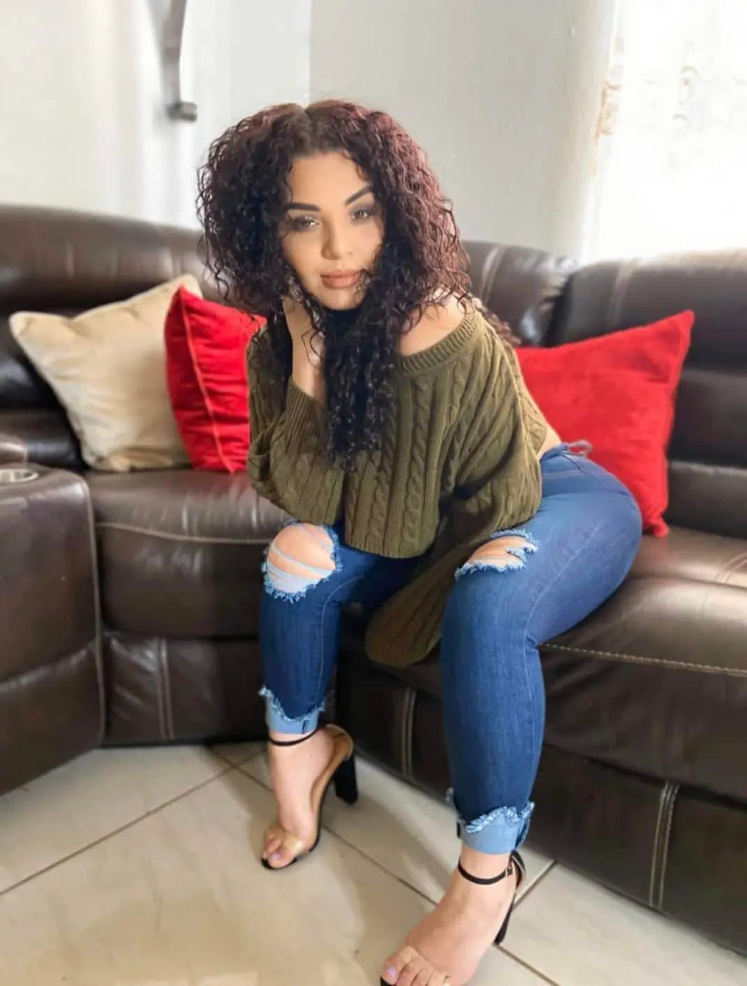 Everyone go message Serenity Vela on Facebook and tell her to start an Onlyfans